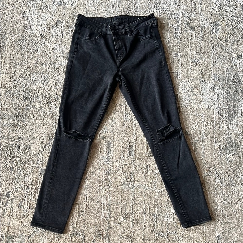 Women's Black Distressed Jeans